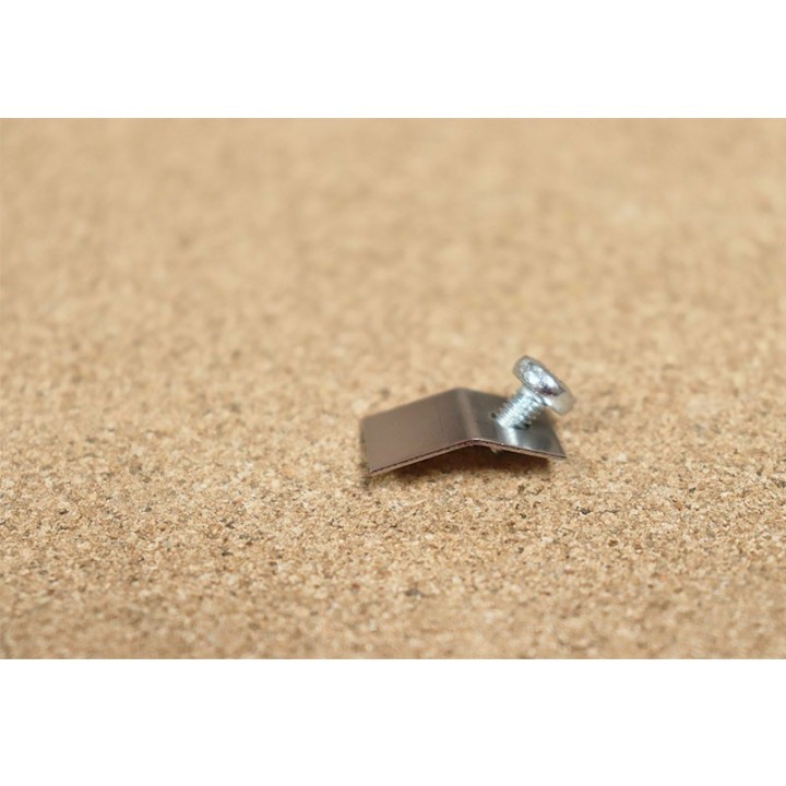 Clam vitre 20 x 15 + vis INVICTA réf AS700262 (vendu à l'unité) Clam vitre 20 x 15 + vis INVICTA réf AS700262 (vendu à l'unité)