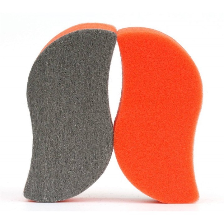 CLEANING Pack - Brush + Sponge + Spray - Capska CLEANING Pack - Brush + Sponge + Spray - Capska